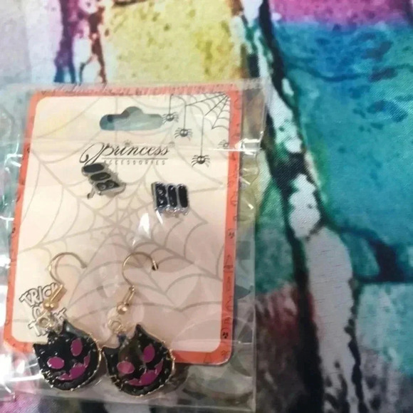 Halloween earring/ keychain lot - Picture 2 of 5